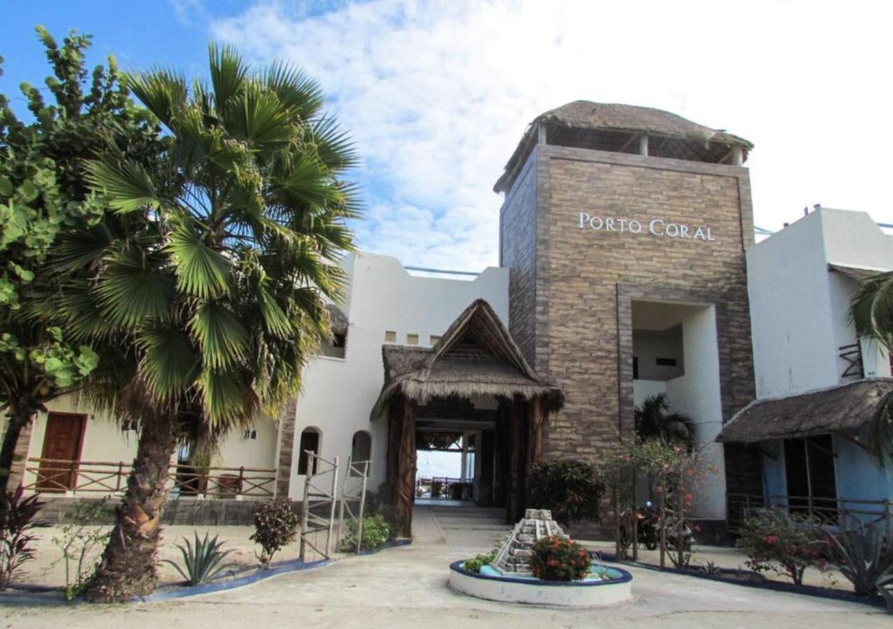 Porto Coral Hotel & Suites Chetumal Exterior photo